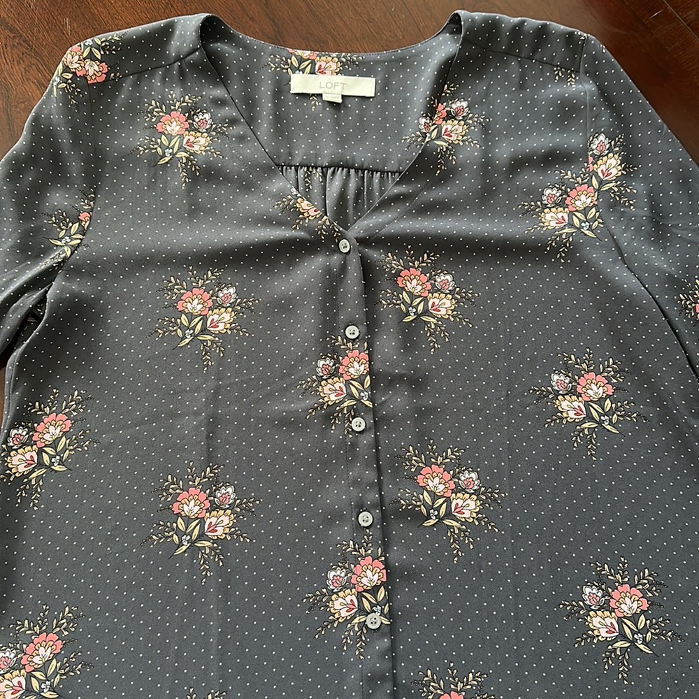 Ann Taylor LOFT Floral Button Up Shirt